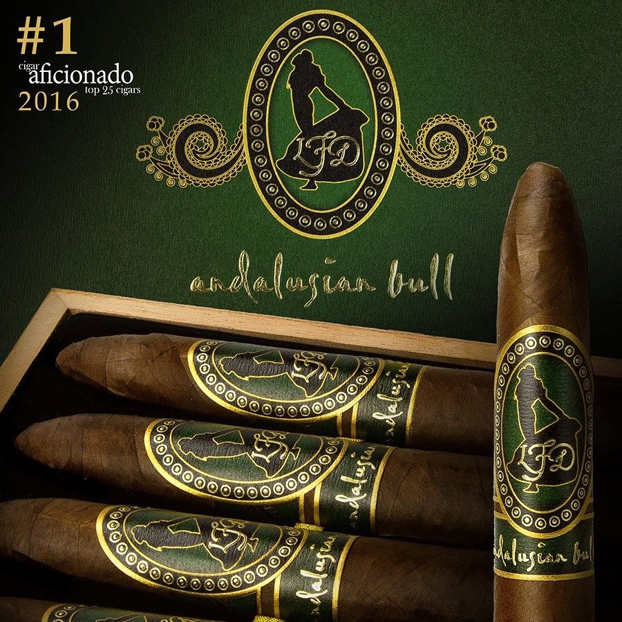 La-Flor-Dominicana-Andalusian-Bull-Figurado-2016-1-Cigar-Of-The-Year-www.cigarplace.biz-12